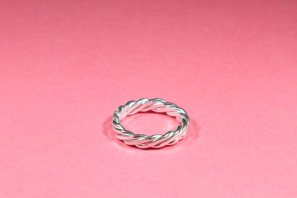 Chunky twist ring product