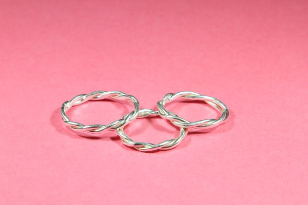 Delicate relaxed twist ring product